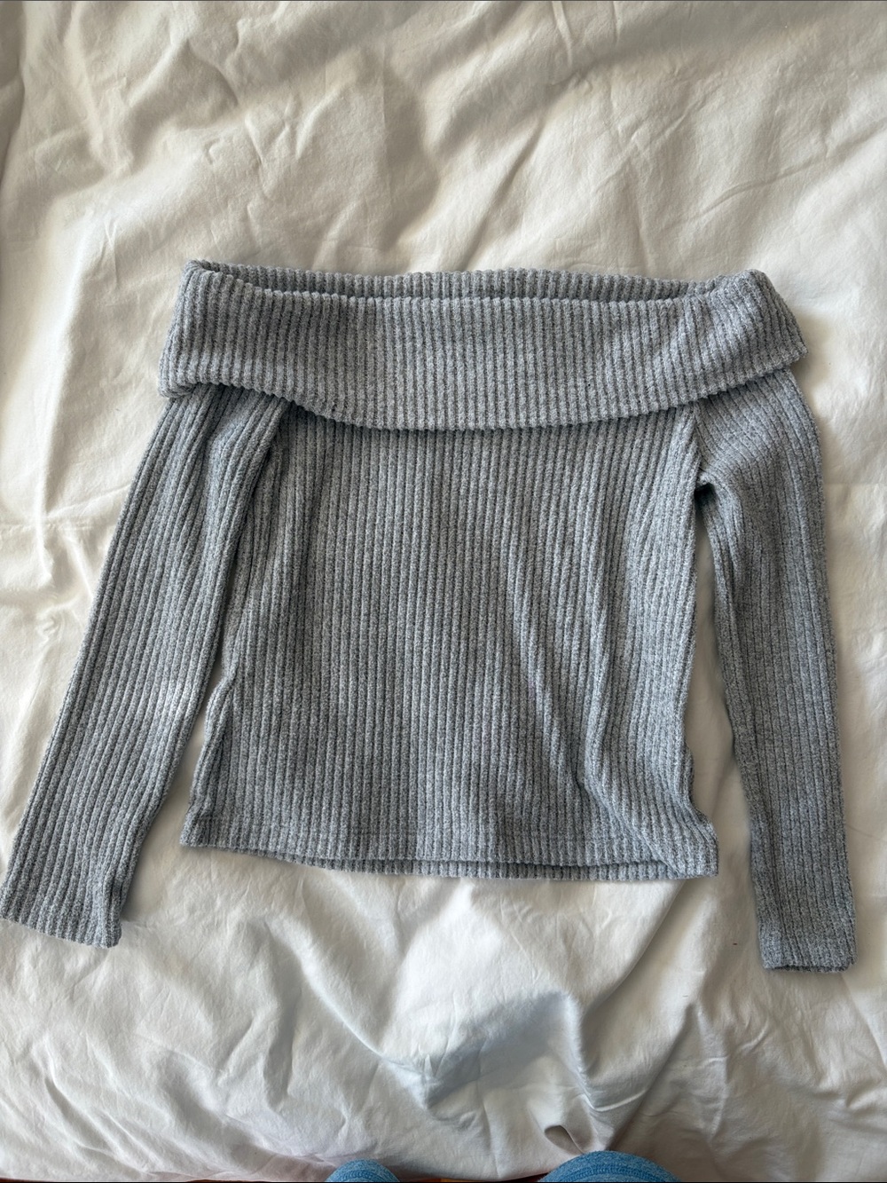 Old Navy CozePlush Off-Shoulder Grey Long-Sleeve Ribbed Top size 10-12